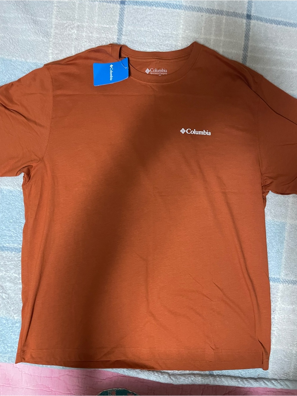 Columbia Men's Short Sleeve Tee in Rust Orange